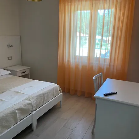 Hotel Fd Lorichella *